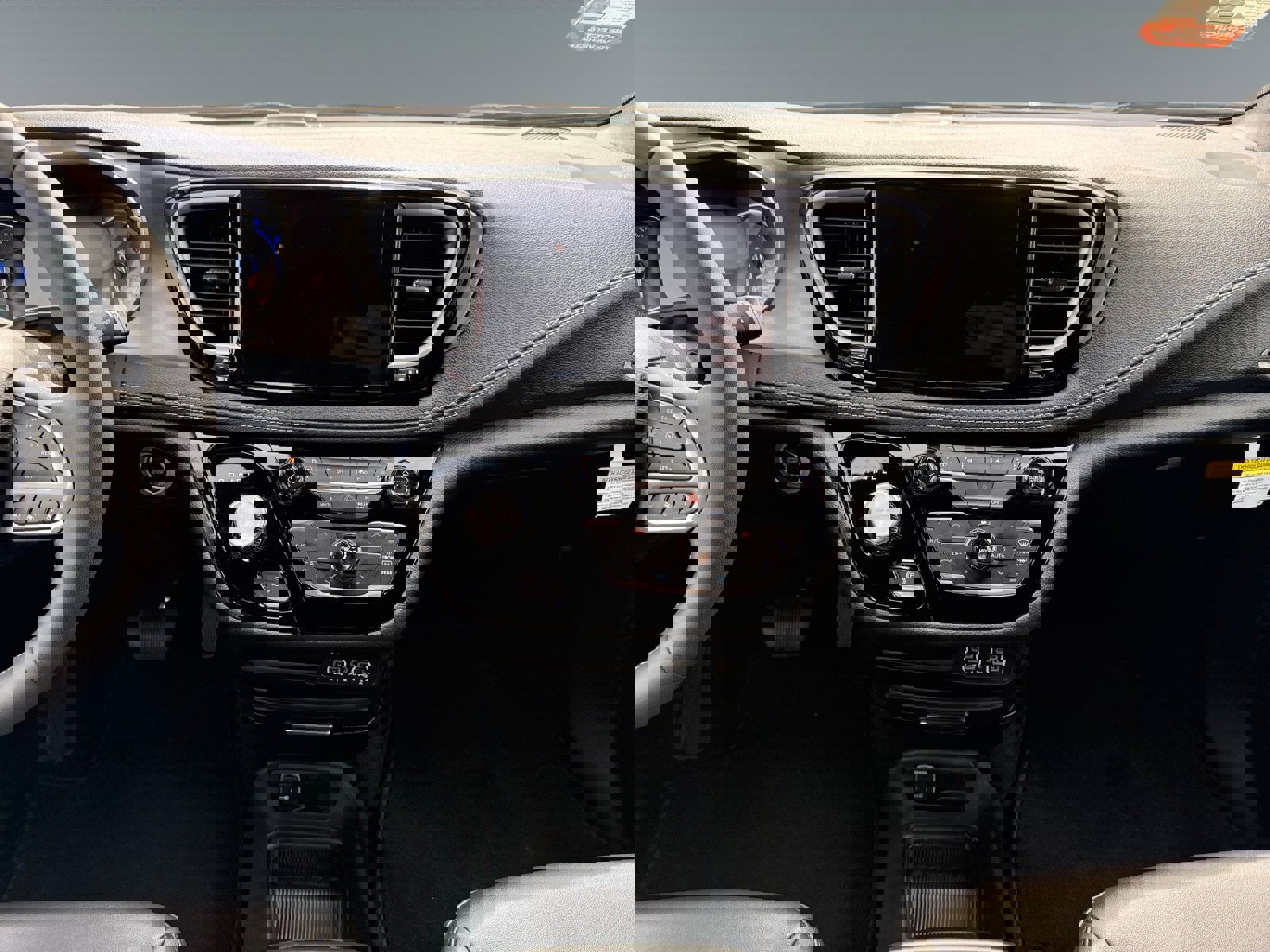 New 2025 Chrysler Pacifica Select FWD image 11