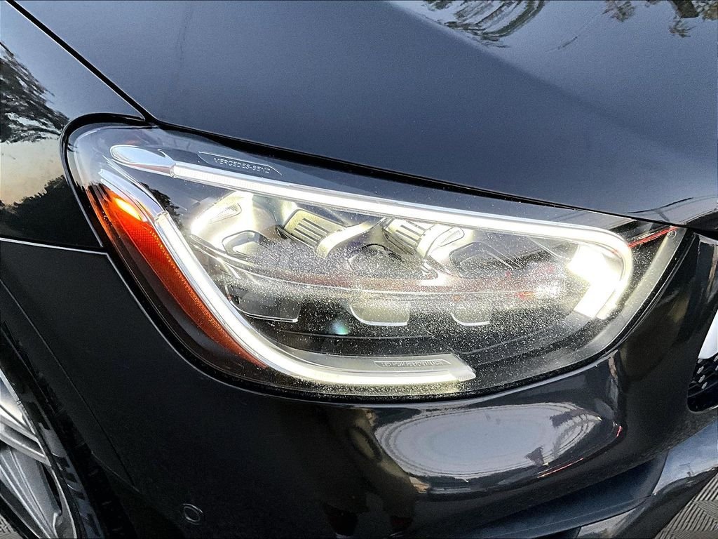 Used 2021 Mercedes-Benz GLC 300 4MATIC image 32