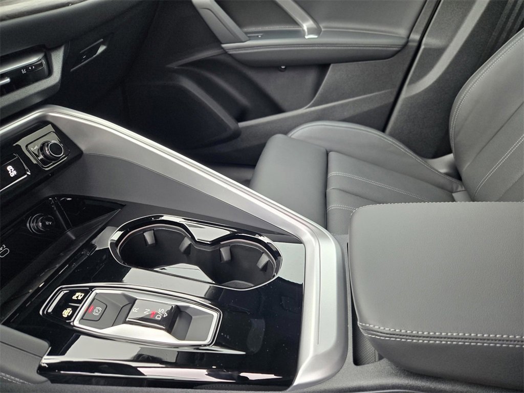 New 2025 Audi Q5 Premium Plus image 24
