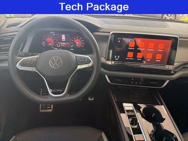 New 2024 Volkswagen Atlas Peak Edition SE AWD/4WD image 18