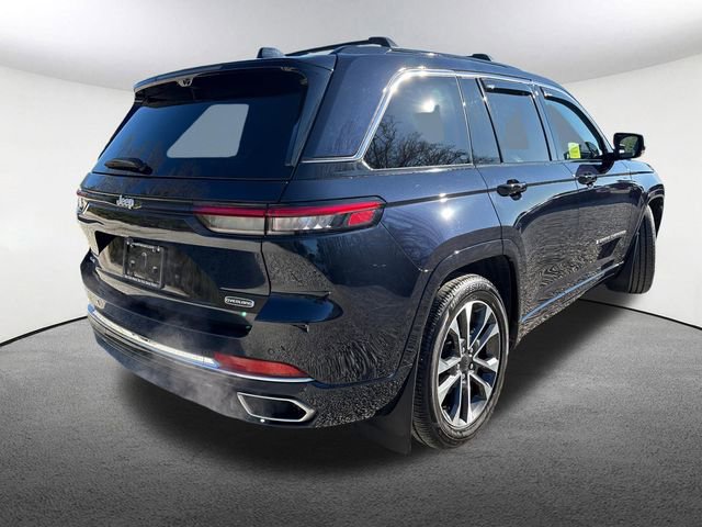 Used 2024 Jeep Grand Cherokee Overland w/ Luxury Tech Group IV AWD/4WD image 13
