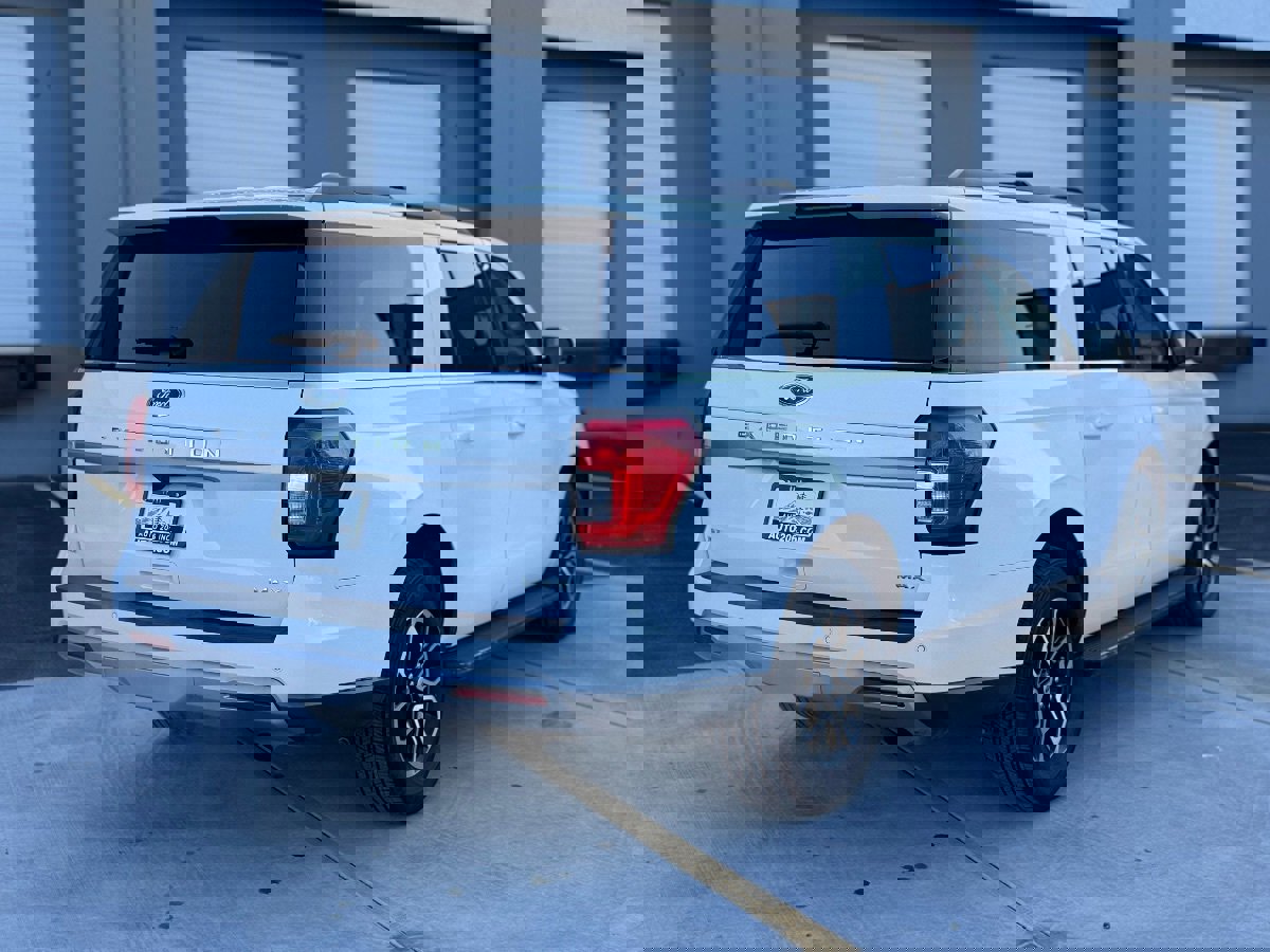 Used 2024 Ford Expedition Max XLT image 44