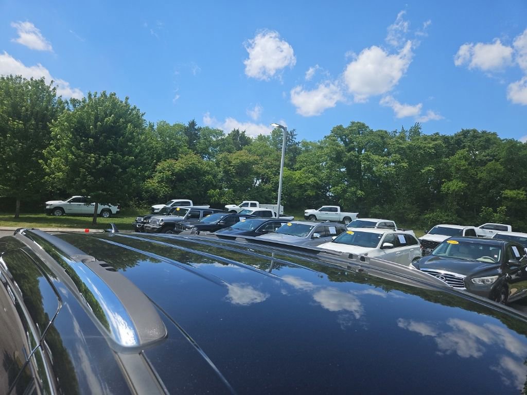 Used 2018 Chrysler Pacifica Touring-L Plus FWD image 9