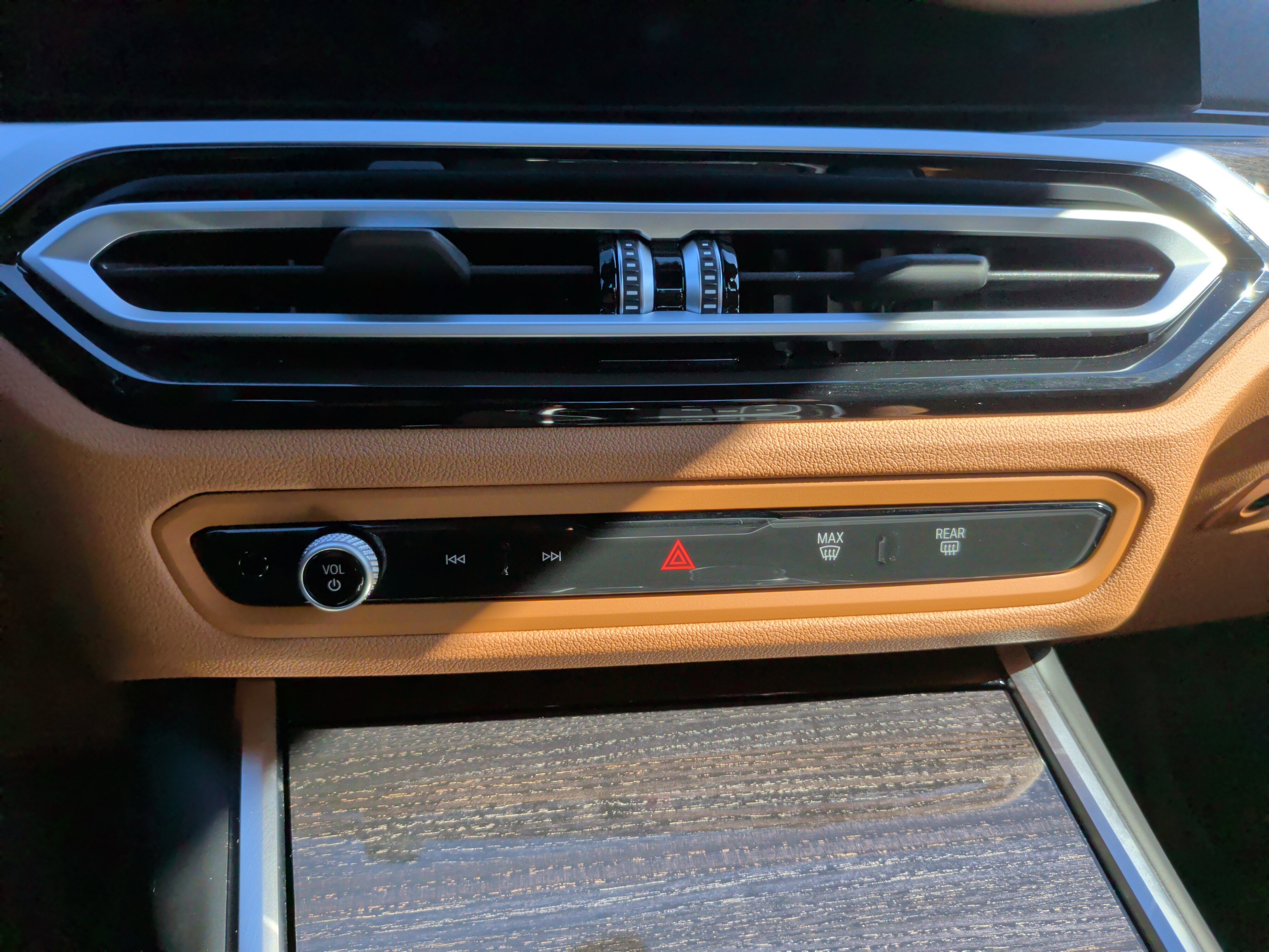 Certified 2023 BMW 330i Sedan w/ Driving Assistance Package image 20