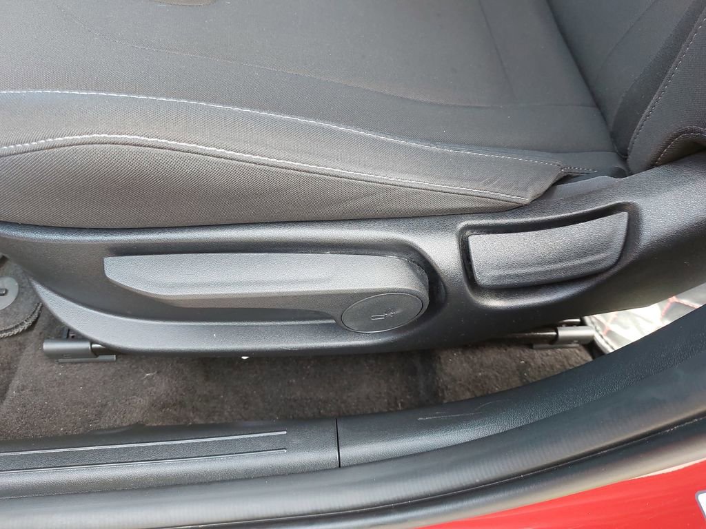 Used 2023 Hyundai Elantra Blue FWD image 30
