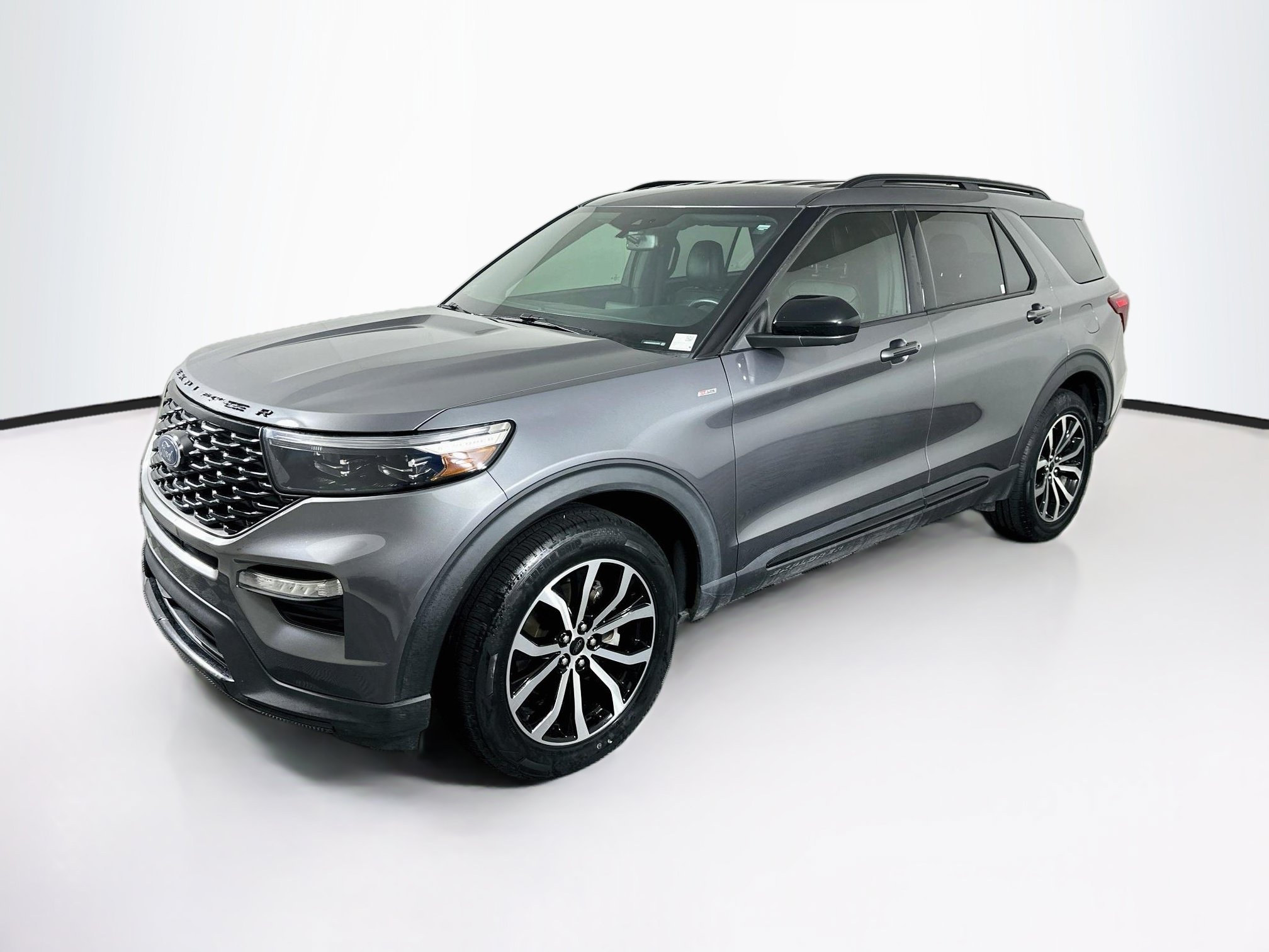 Used 2022 Ford Explorer ST-Line AWD/4WD image 3