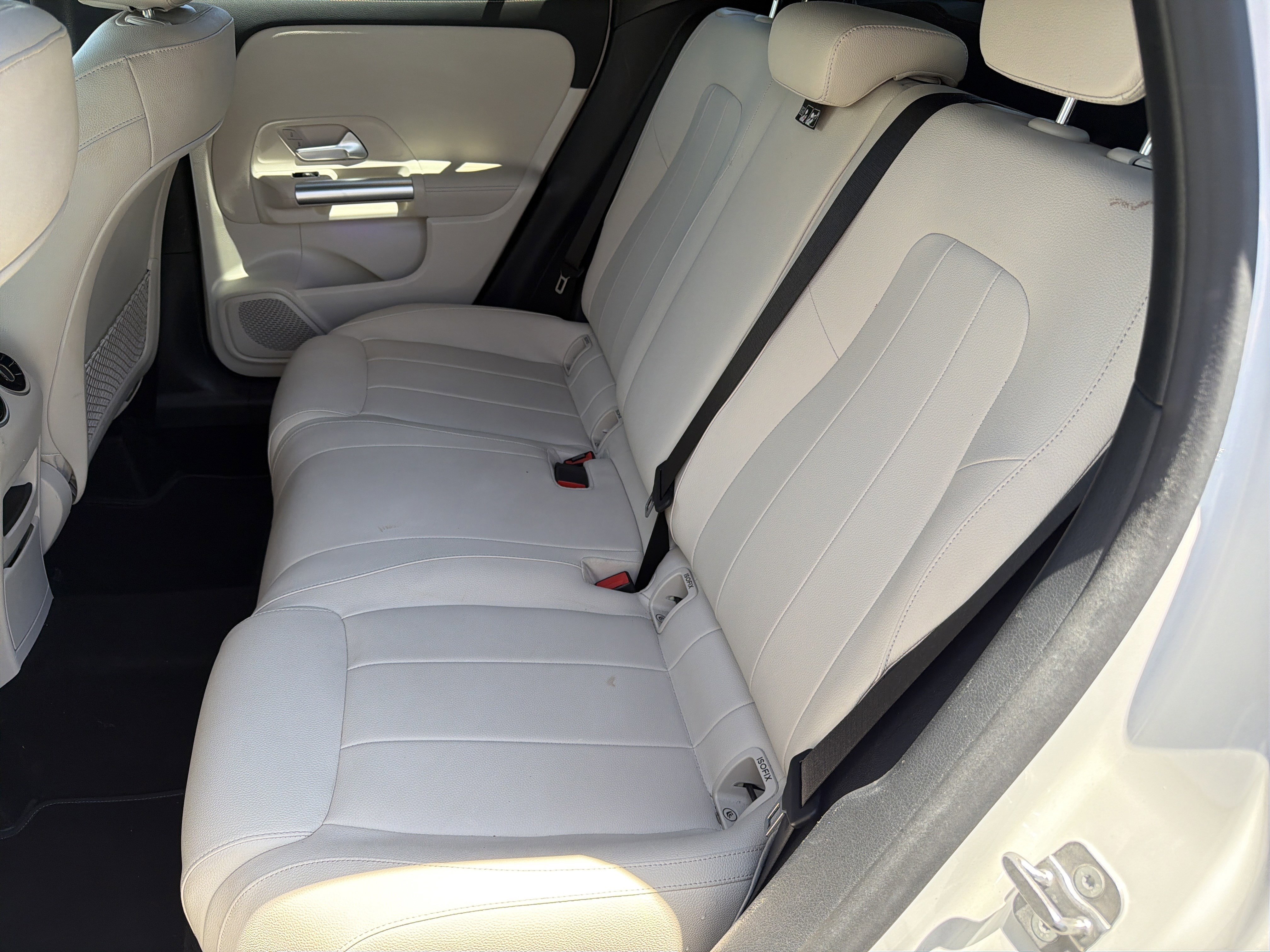 Used 2025 Mercedes-Benz GLA 250 image 17