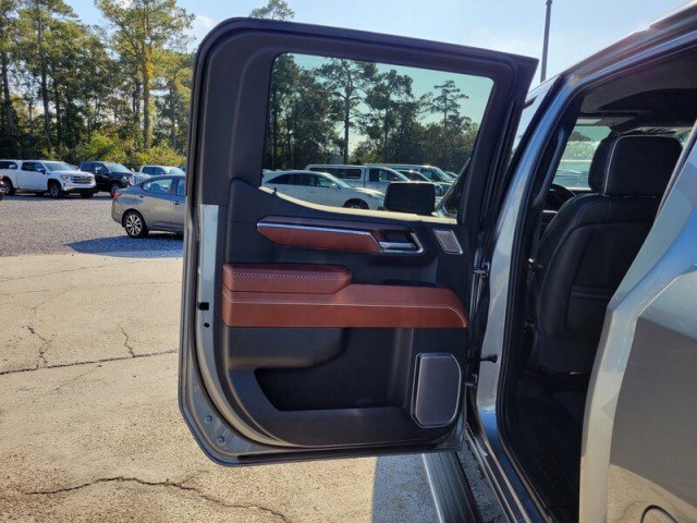Used 2023 GMC Sierra 1500 Denali Ultimate image 30