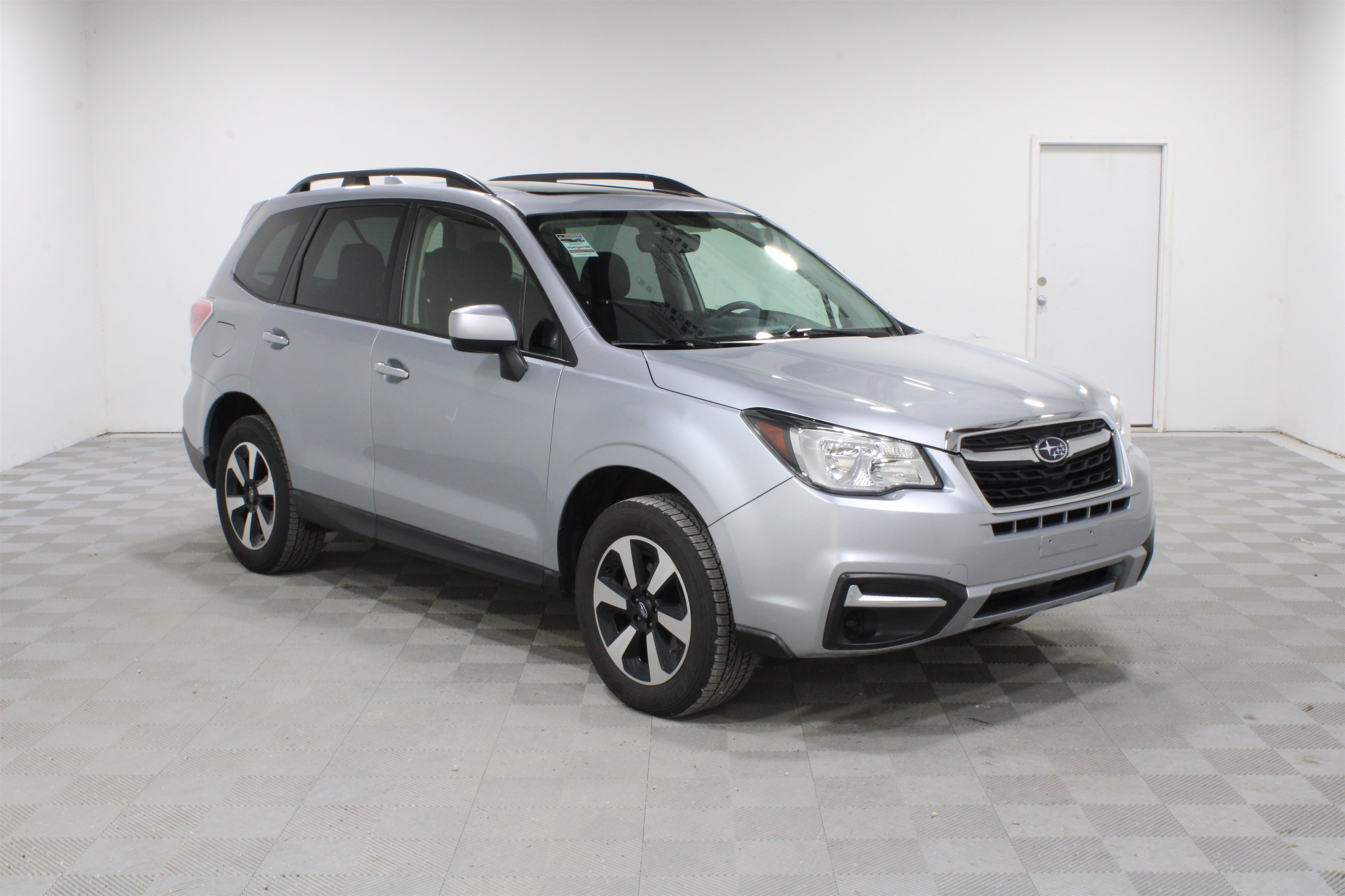 Used 2018 Subaru Forester 2.5i Premium AWD/4WD image 1