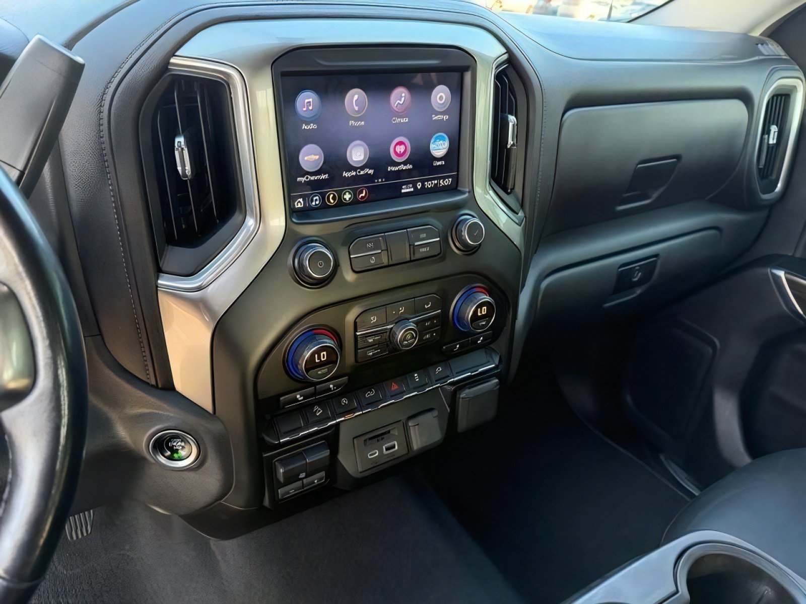Used 2019 Chevrolet Silverado 1500 LT w/ All-Star Edition AWD/4WD image 24