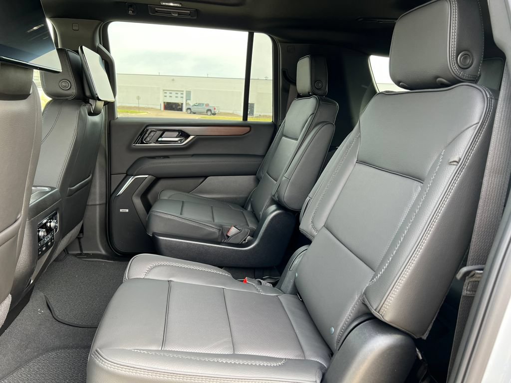 New 2026 GMC Yukon XL Denali w/ Denali Reserve Package AWD/4WD image 5