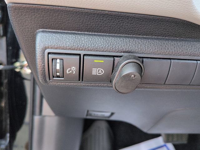 Used 2019 Toyota Corolla SE w/ SE Option Package FWD image 16