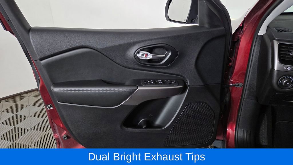 Used 2021 Jeep Cherokee Latitude Lux image 13