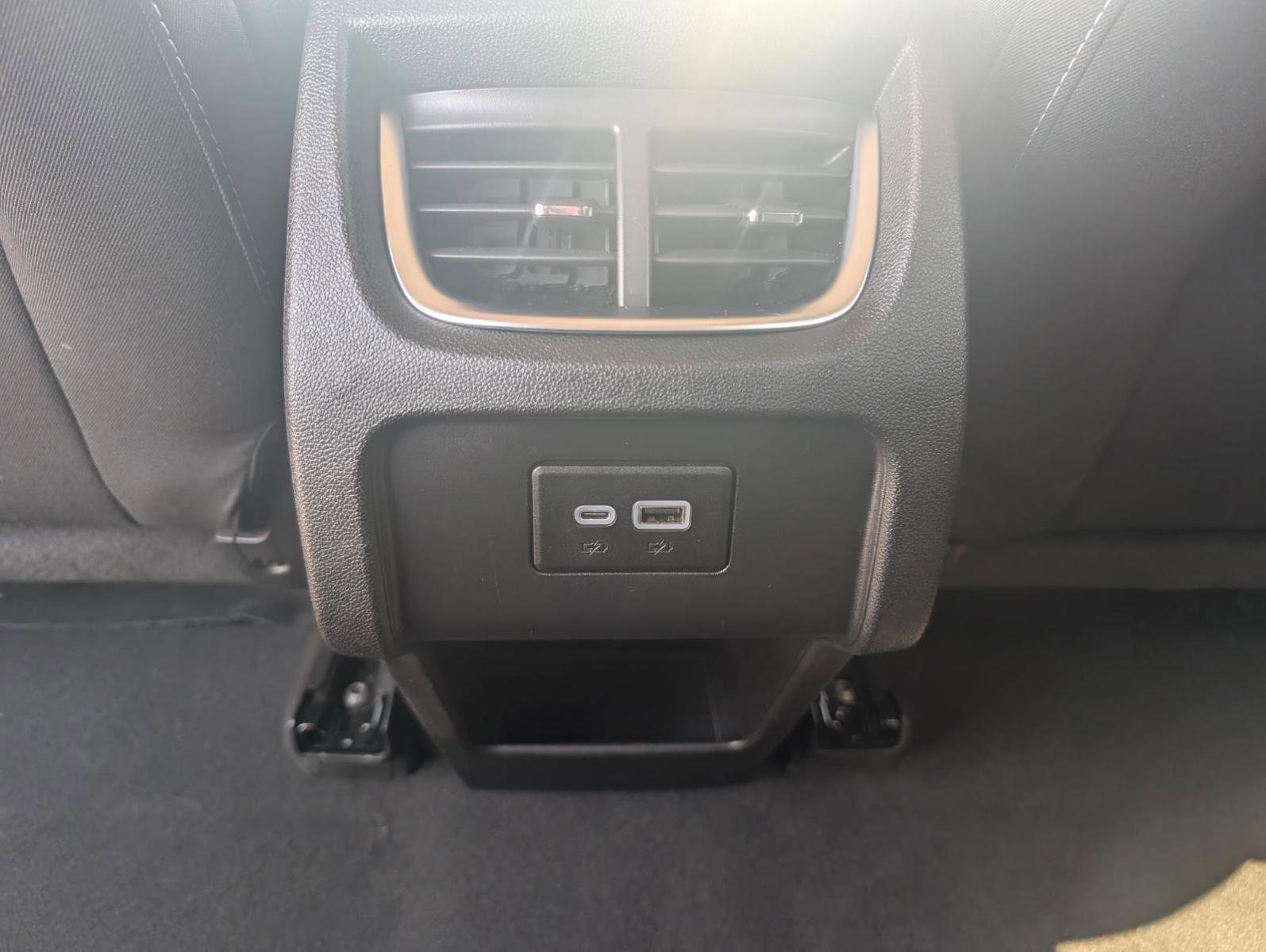 Used 2025 Chevrolet Blazer LT AWD/4WD image 14