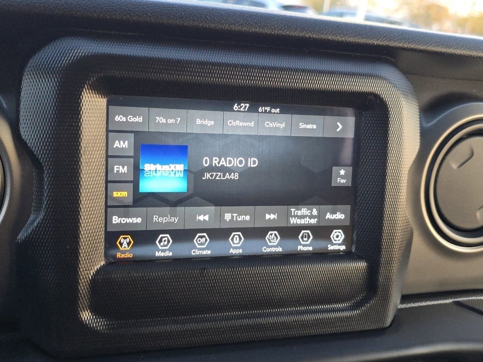 Used 2018 Jeep Wrangler Unlimited Sport S image 8