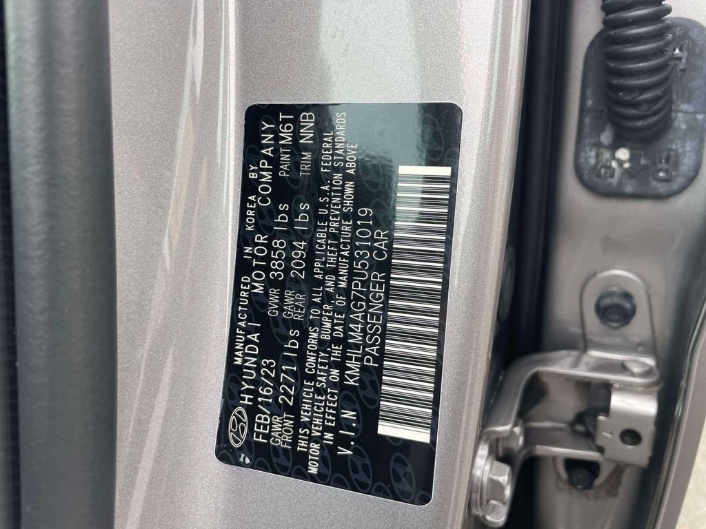 Used 2023 Hyundai Elantra SEL image 18