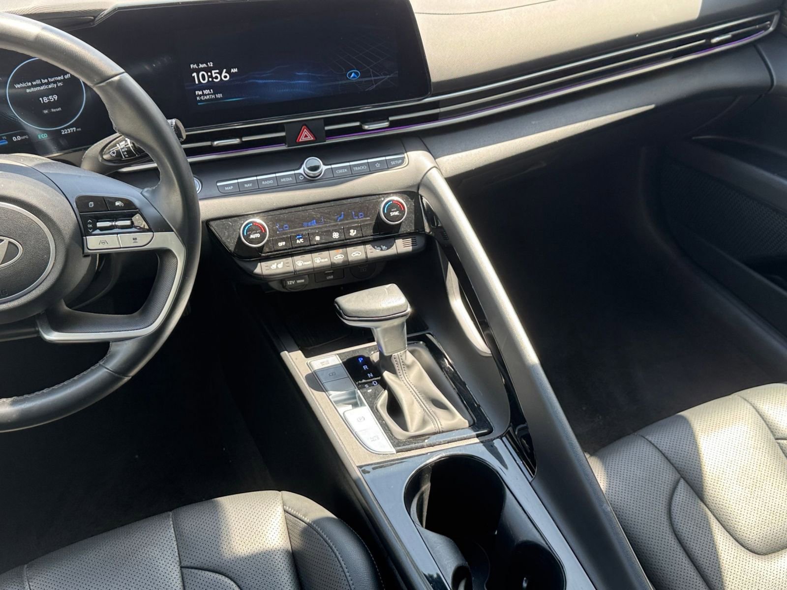 Used 2025 Hyundai Elantra Limited FWD image 44