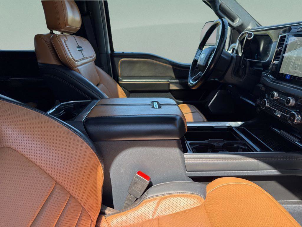 Used 2024 Ford F250 Platinum image 35