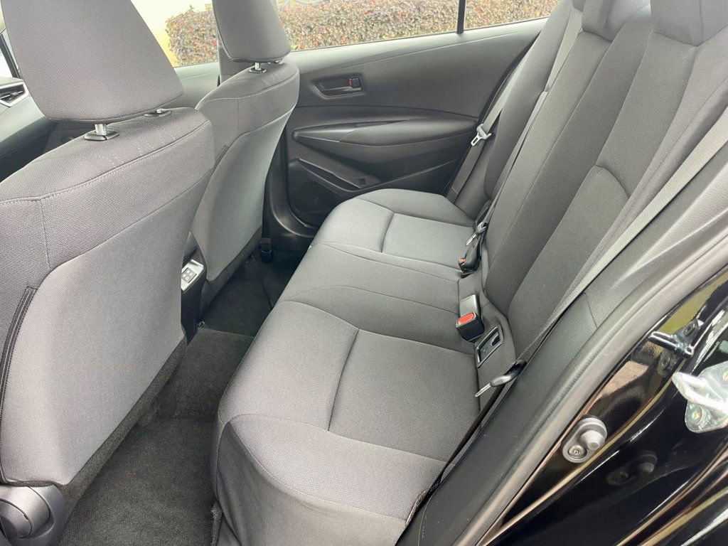 Used 2025 Toyota Corolla LE image 11