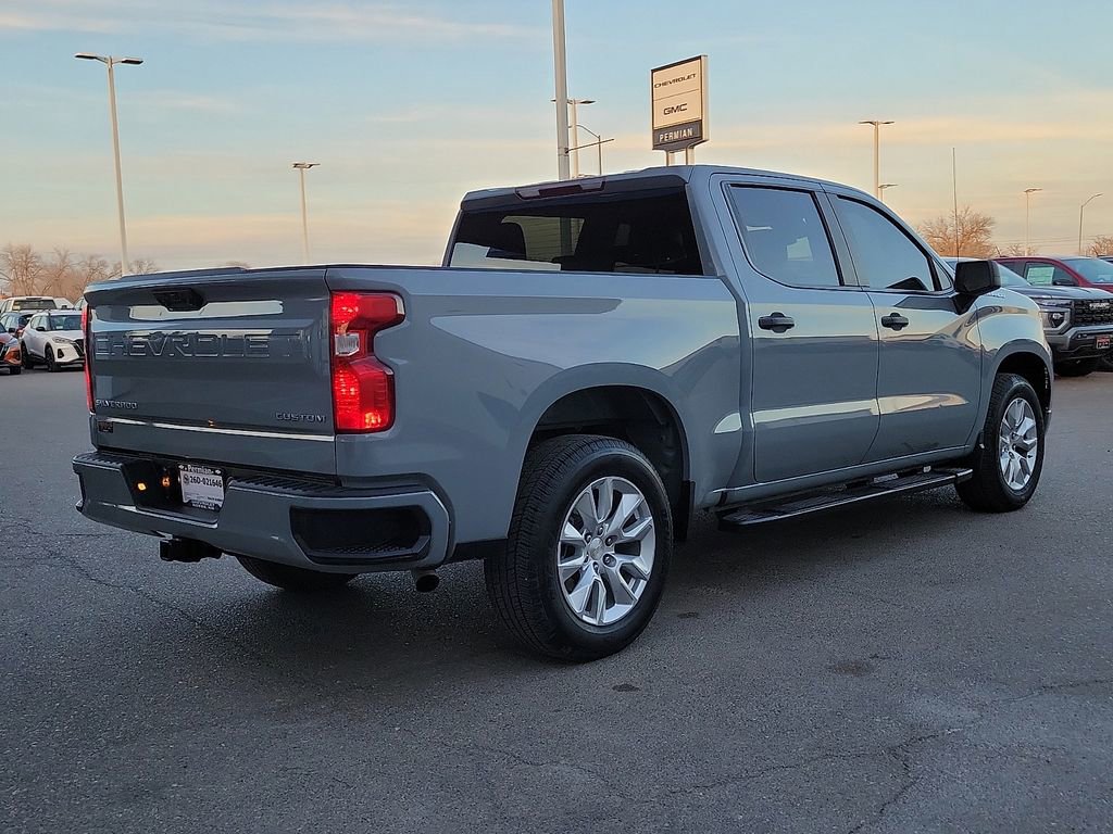 Used 2024 Chevrolet Silverado 1500 Custom image 11