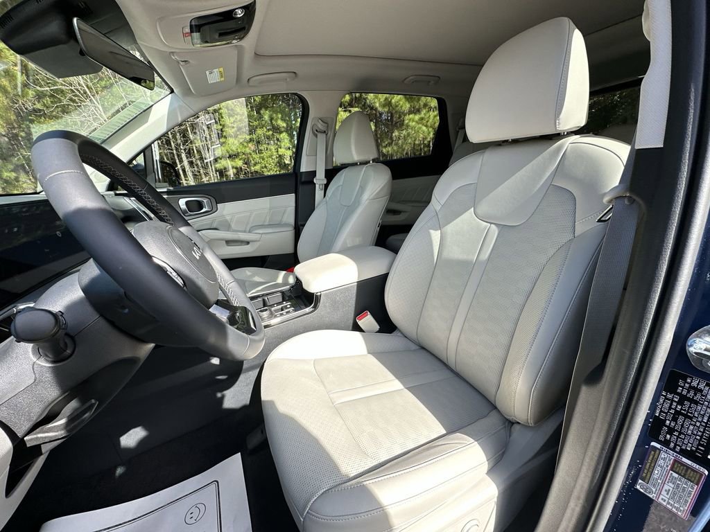 New 2025 Kia Sorento SX image 13