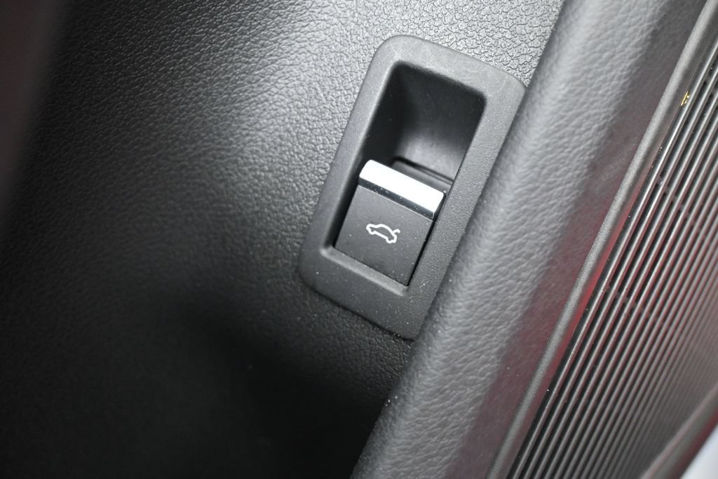 Used 2024 Audi A5 2.0T Premium Plus AWD/4WD image 32
