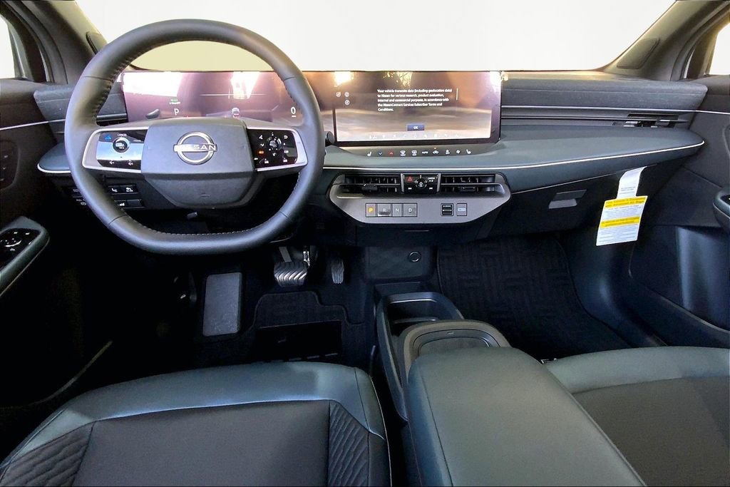 New 2026 Nissan Leaf Platinum+ w/ Floor Mat Package (Platinum+) image 7