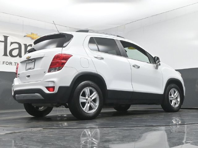 Used 2017 Chevrolet Trax LT w/ LT Convenience Package FWD image 38