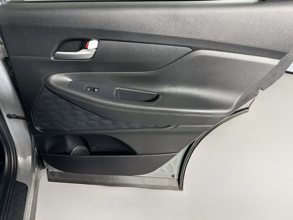 Used 2022 Hyundai Santa Fe SEL FWD image 27