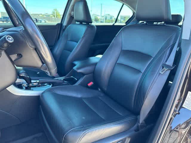 Used 2017 Honda Accord EX-L image 22