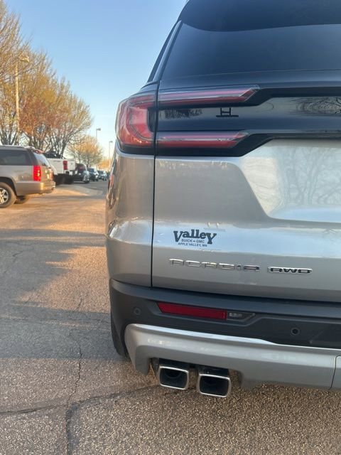 Used 2025 GMC Acadia Elevation AWD/4WD image 36