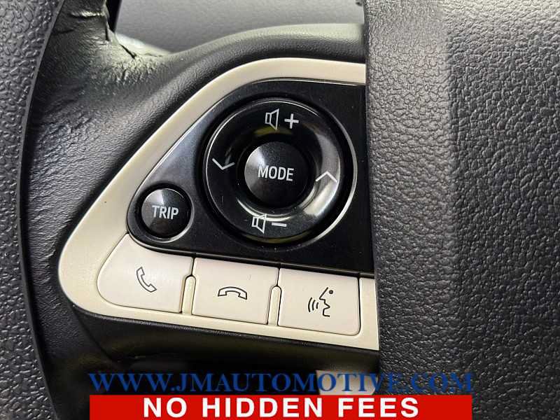 Used 2017 Toyota Prius Prime Premium FWD image 38