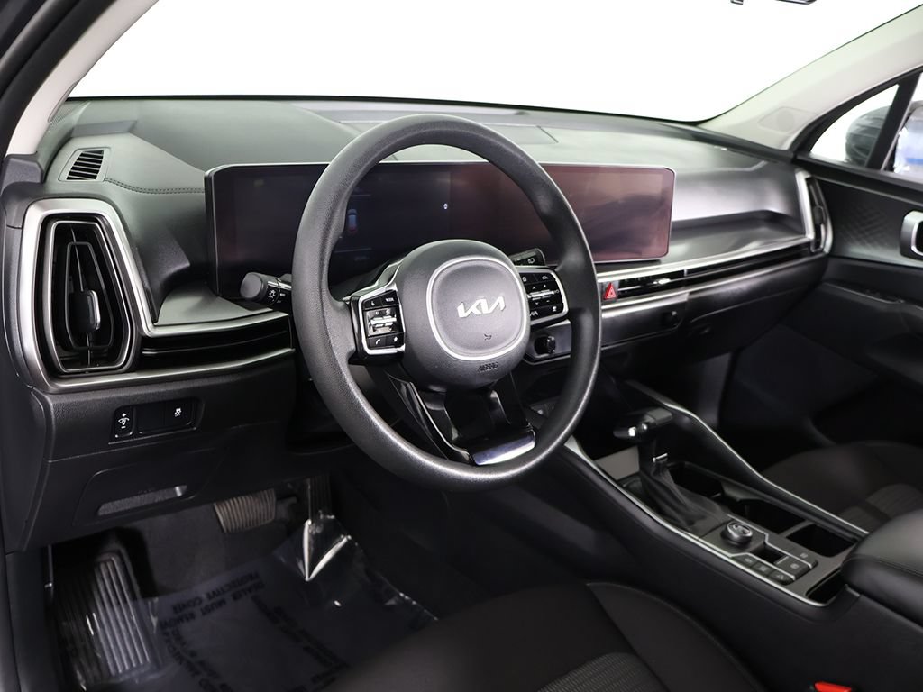 Certified 2024 Kia Sorento LX FWD image 25
