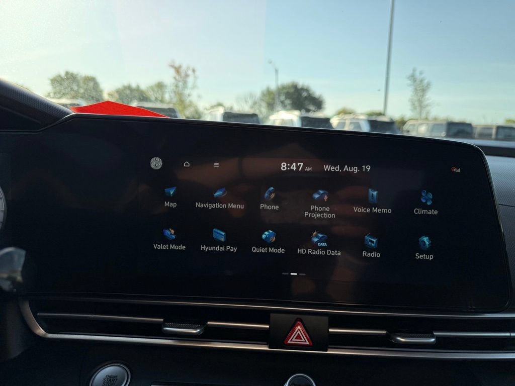 Used 2025 Hyundai Elantra SEL FWD image 15