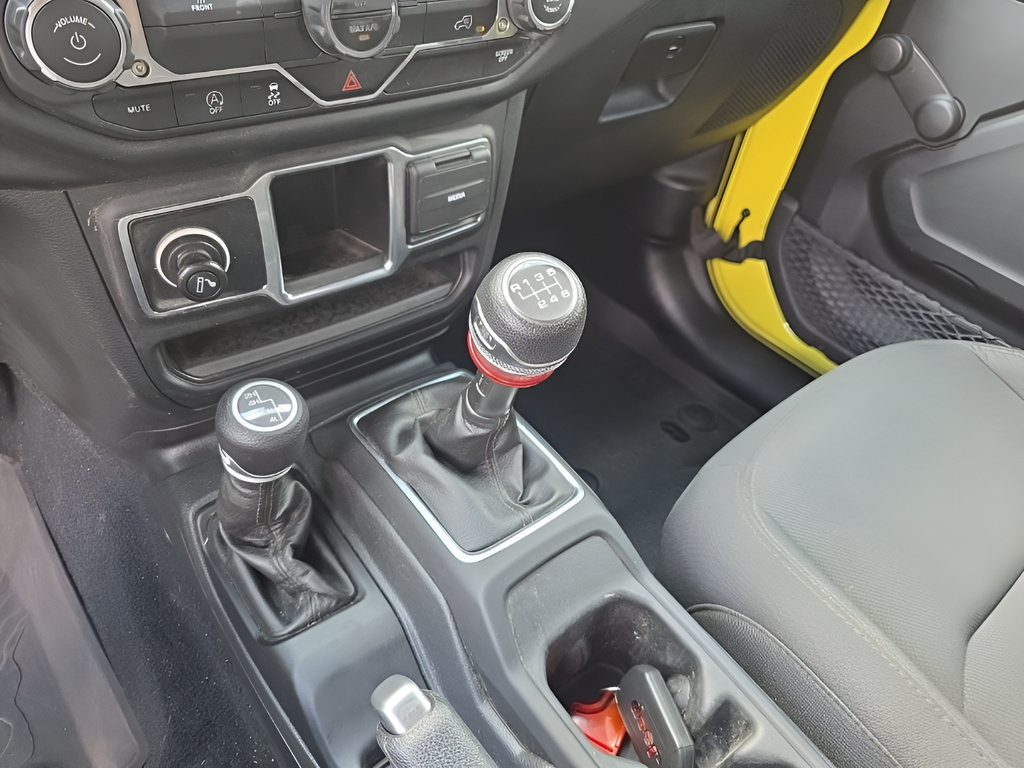 Used 2023 Jeep Wrangler Sport AWD/4WD image 26