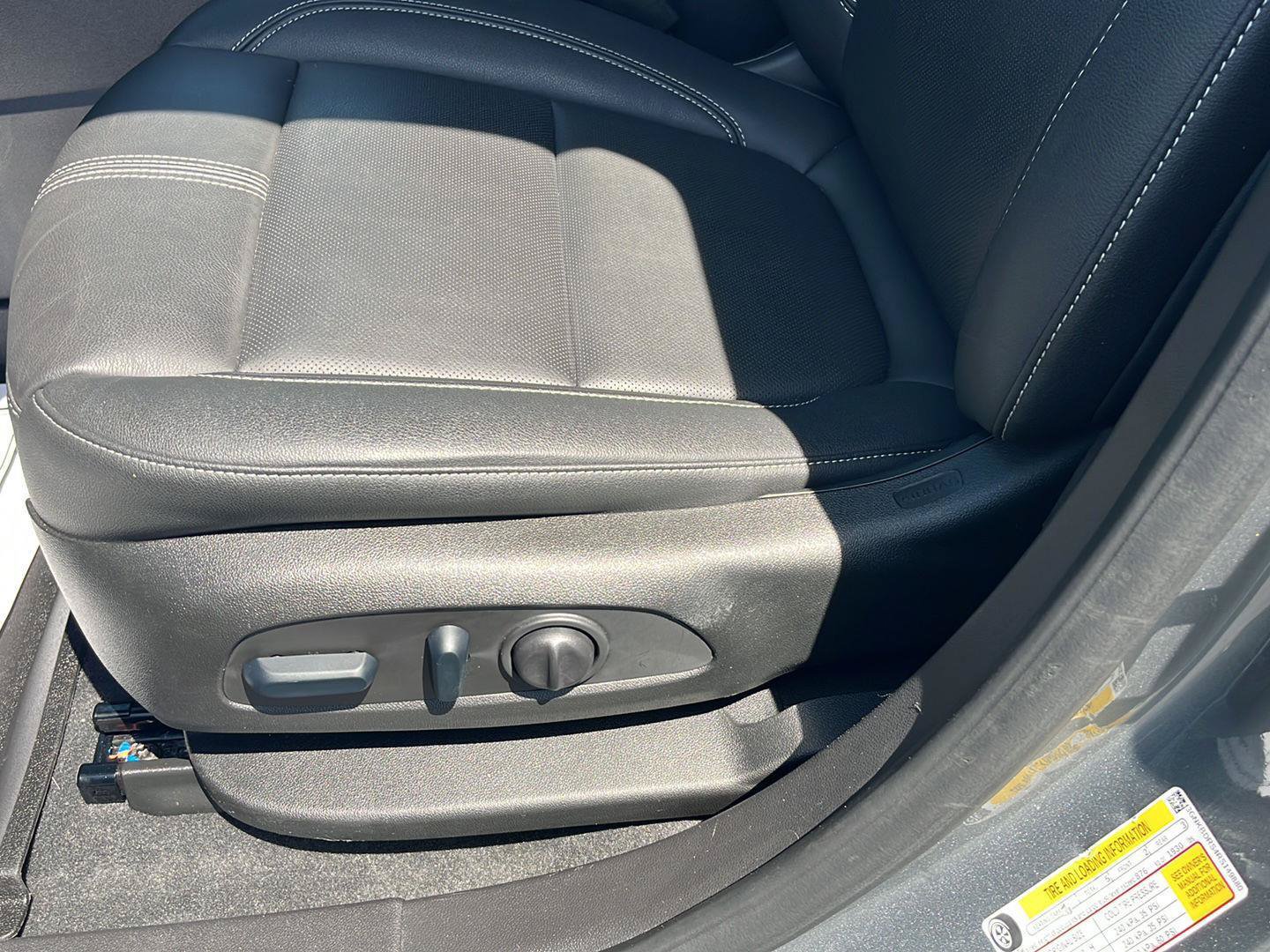 Used 2024 Chevrolet Blazer LT w/ LPO, Floor Liner Package FWD image 21