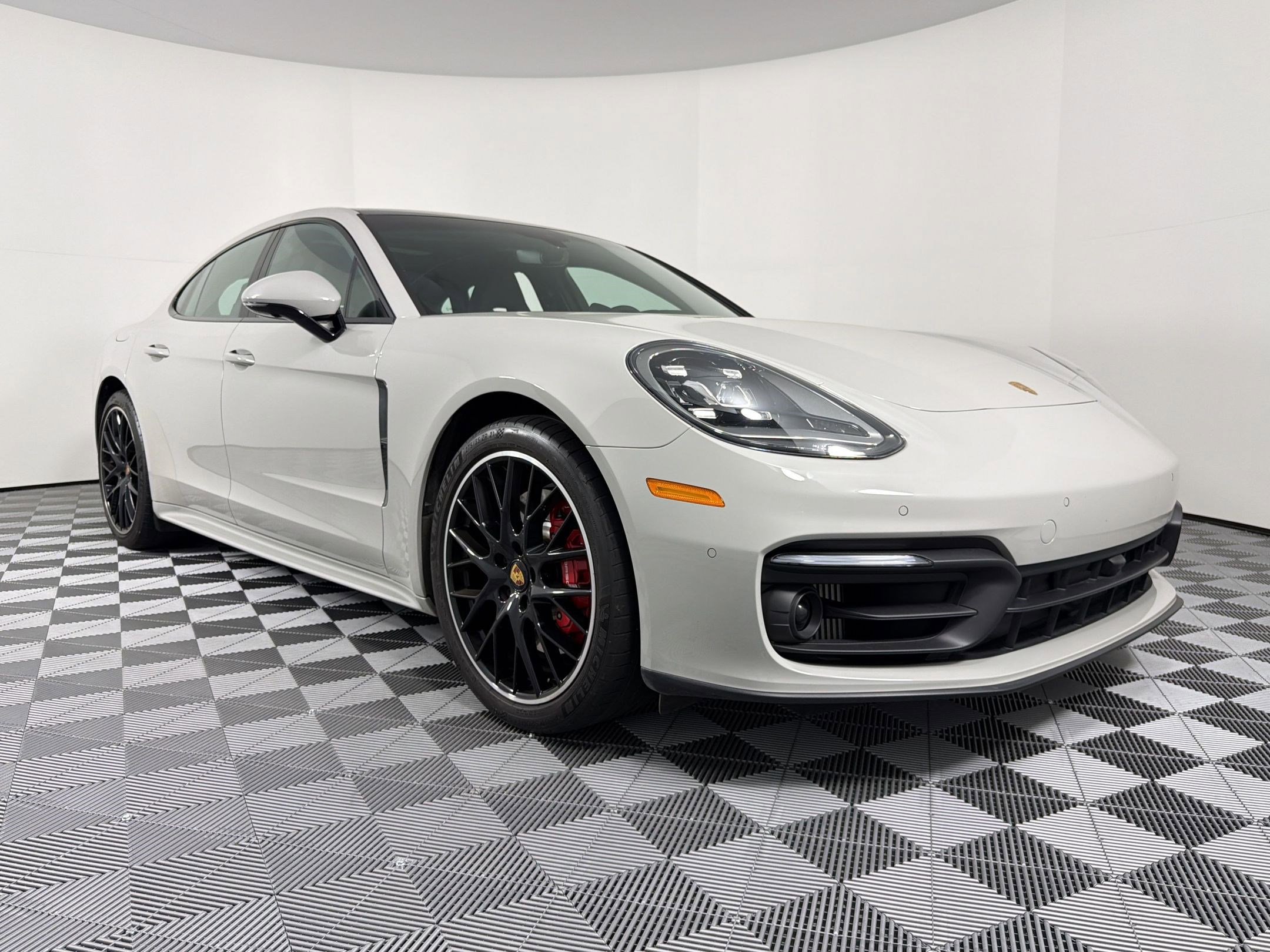 Certified 2021 Porsche Panamera 4S AWD/4WD image 7