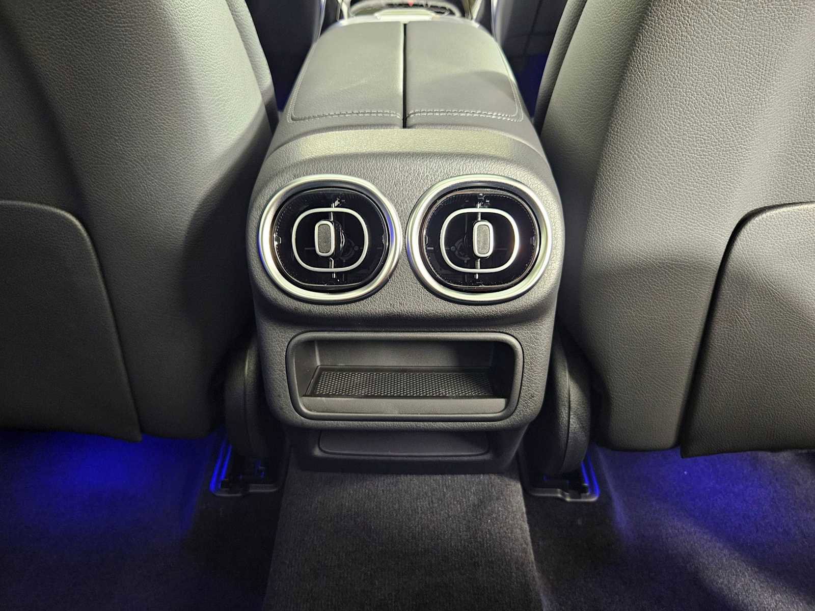 New 2025 Mercedes-Benz GLC 350e 4MATIC image 36