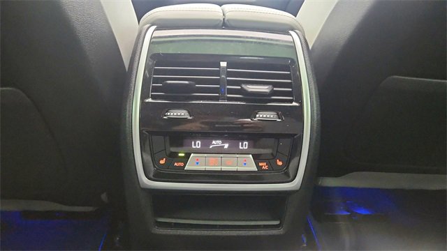 Used 2025 BMW X6 xDrive40i image 39