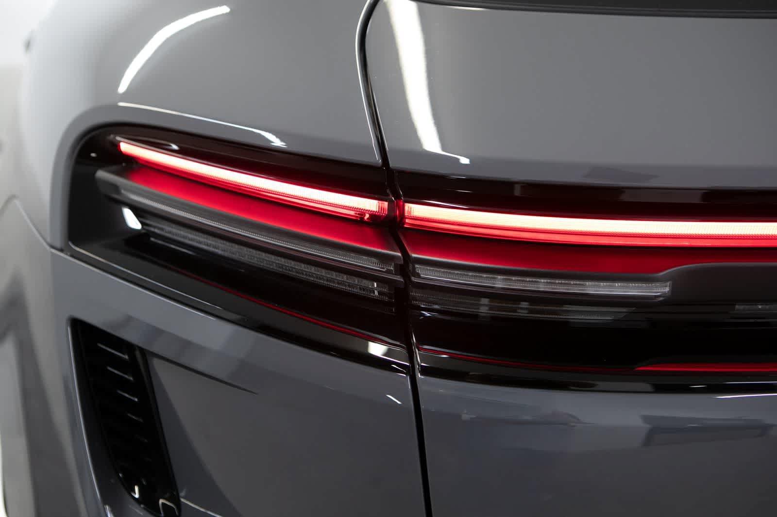 New 2026 Porsche Macan Turbo Electric AWD/4WD image 36
