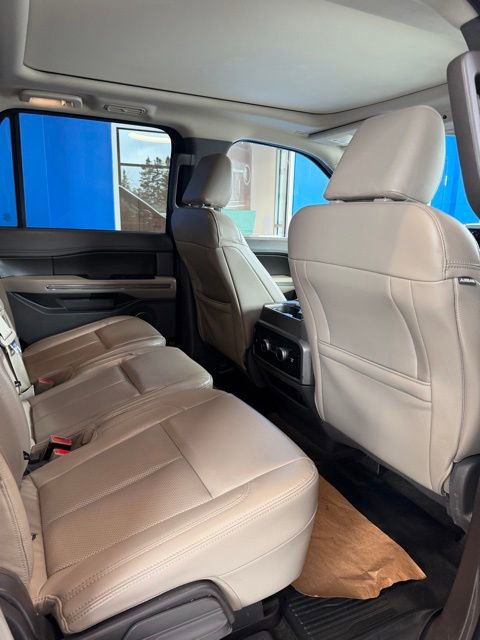 Used 2021 Ford Expedition XLT AWD/4WD image 15