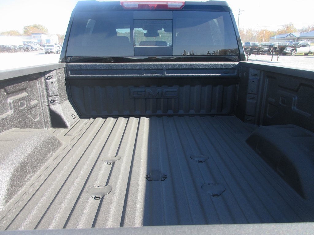 New 2026 GMC Sierra 3500 SLT w/ SLT Premium Package image 7