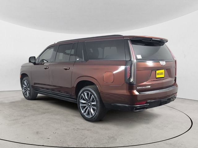 Used 2022 Cadillac Escalade ESV Sport Platinum image 3