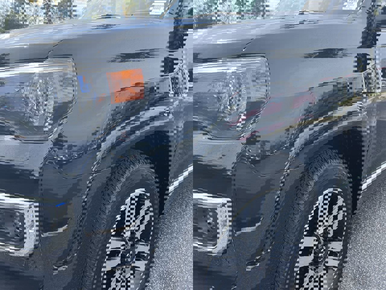 Used 2023 Toyota 4Runner Limited image 6