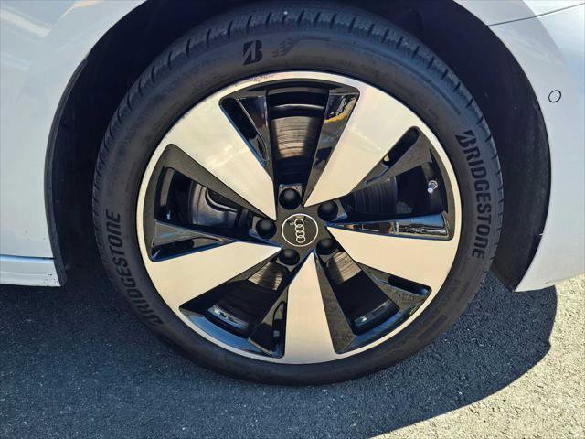 Used 2025 Audi A5 2.0T Premium Plus w/ Premium Plus AWD/4WD image 9