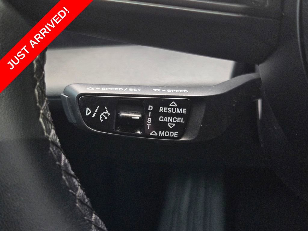 Used 2022 Porsche Taycan 4S AWD/4WD image 35