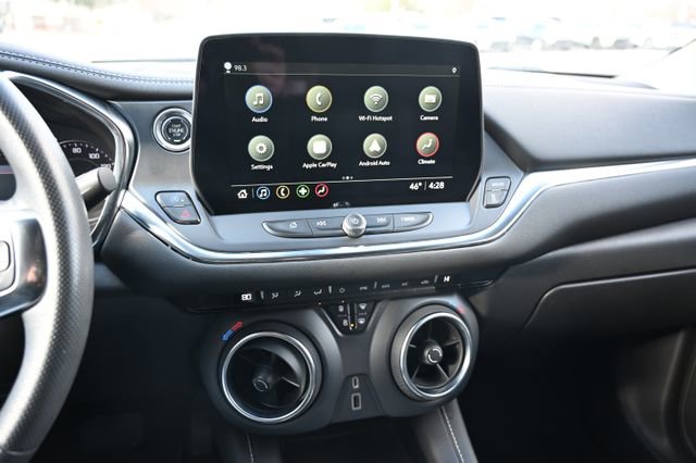 Used 2023 Chevrolet Blazer LT image 14