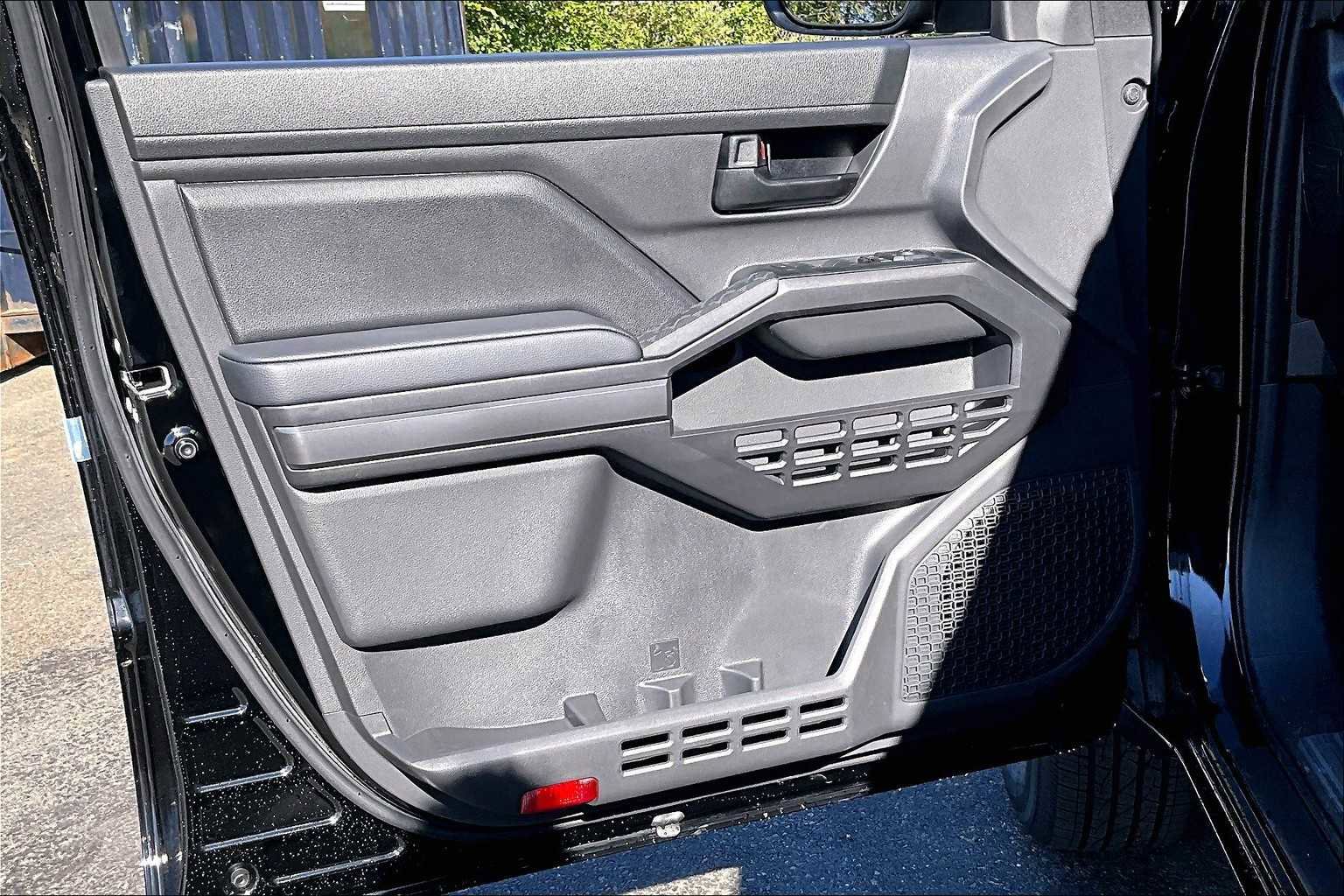 New 2025 Toyota Tacoma SR5 image 10