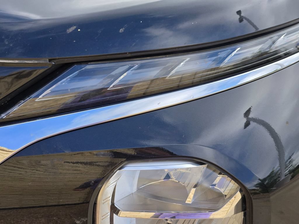 Used 2023 Mitsubishi Outlander SE FWD image 7