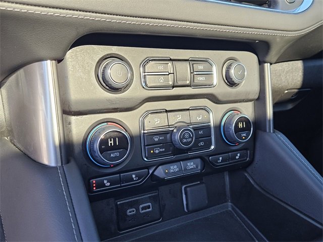 Used 2024 Chevrolet Tahoe Z71 w/ Luxury Package image 17